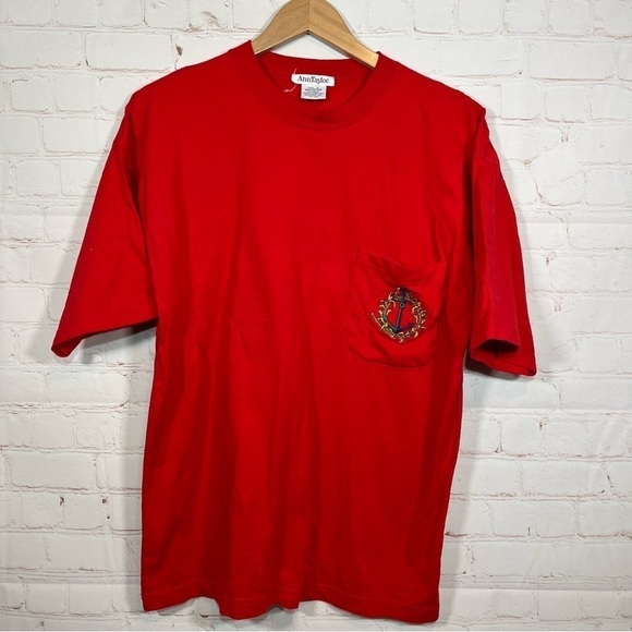 Vintage Ann Taylor T Shirt Womens Size 2 Red Embroidered Crest Pocket Tee - Picture 1 of 7